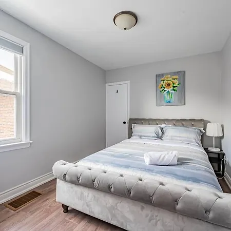 Cheerful 3 Bedrooms Free Parking